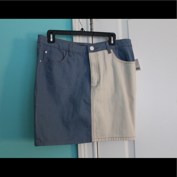 NWT UO Denim Skirt - Picture 1 of 3